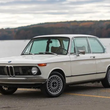 This 1976 BMW 2002 was converted to electric. How Nomad Motors did it