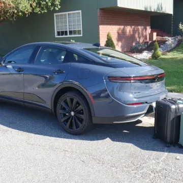 Toyota Crown Luggage Test: How big is the trunk?